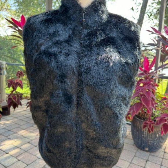 KIKIT Zippered Vest Black Faux Fur front/Sweater Back (reversible) Size 8 - Picture 3 of 14